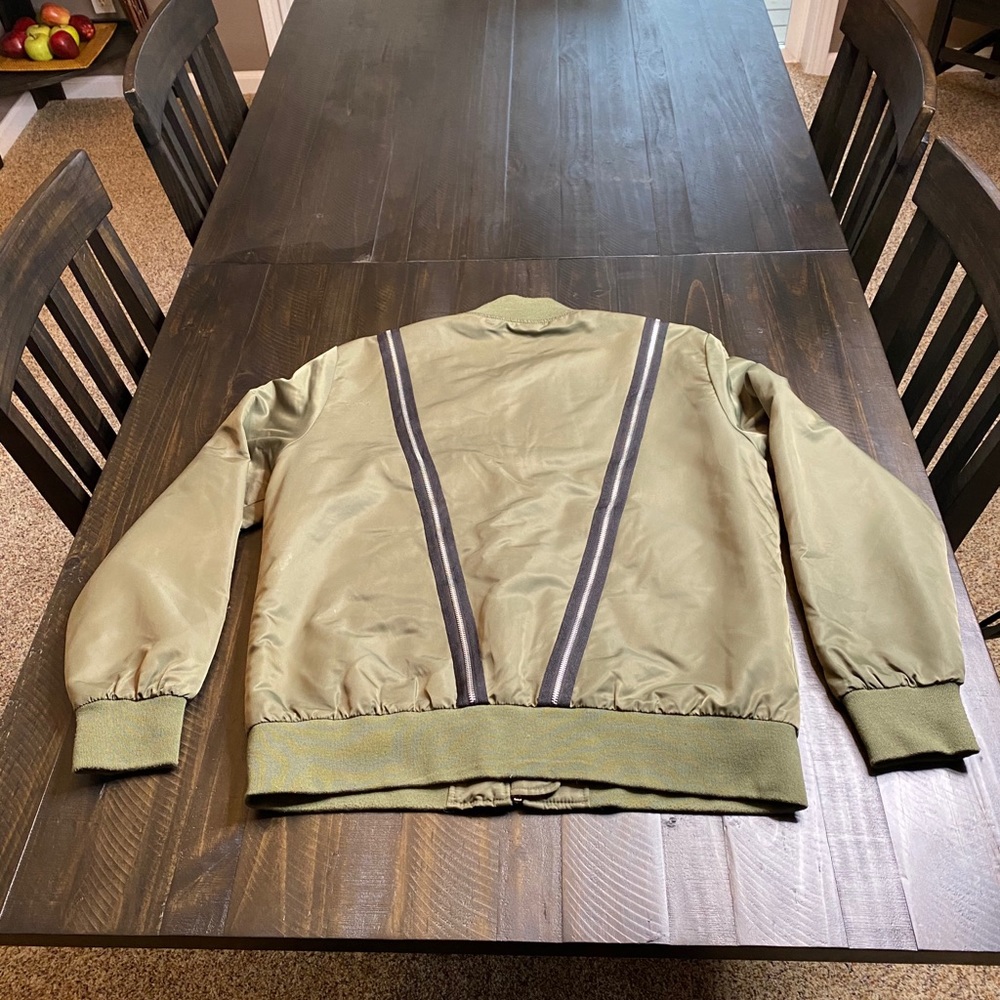 Bomber jacket - Picture 3 of 3